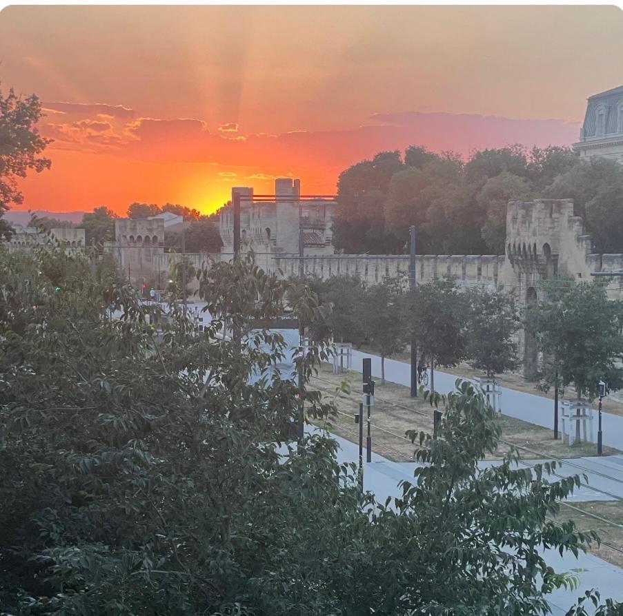Chez Flo Leilighet Avignon Eksteriør bilde